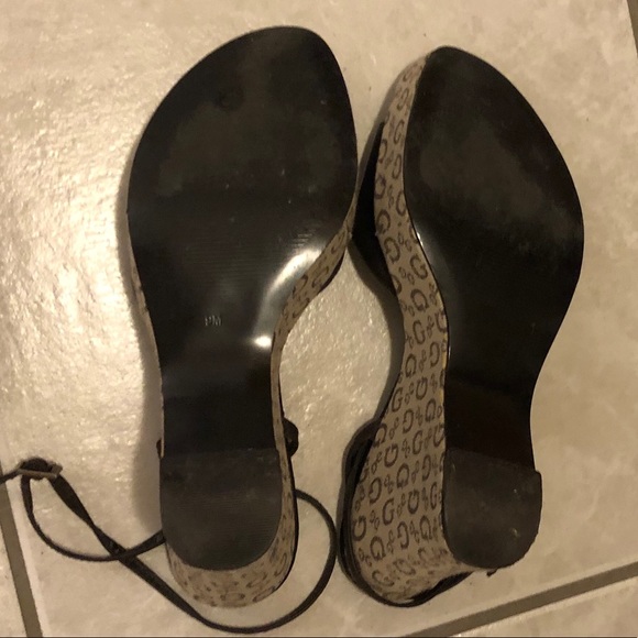 SALE! βοΈ GUESS brown leather platform wedges π - Picture 9 of 12